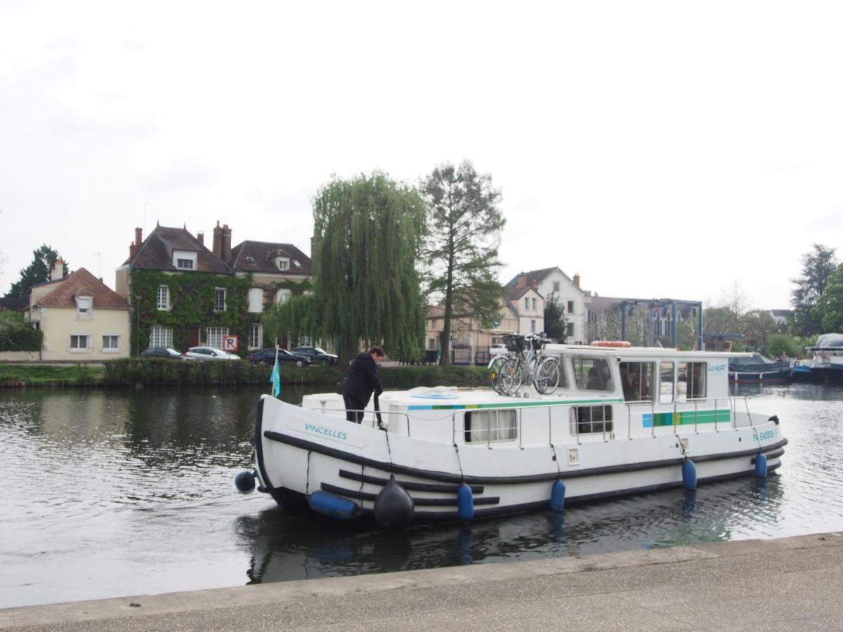 Le Mont Brenn Lägenhet Auxerre Exteriör bild