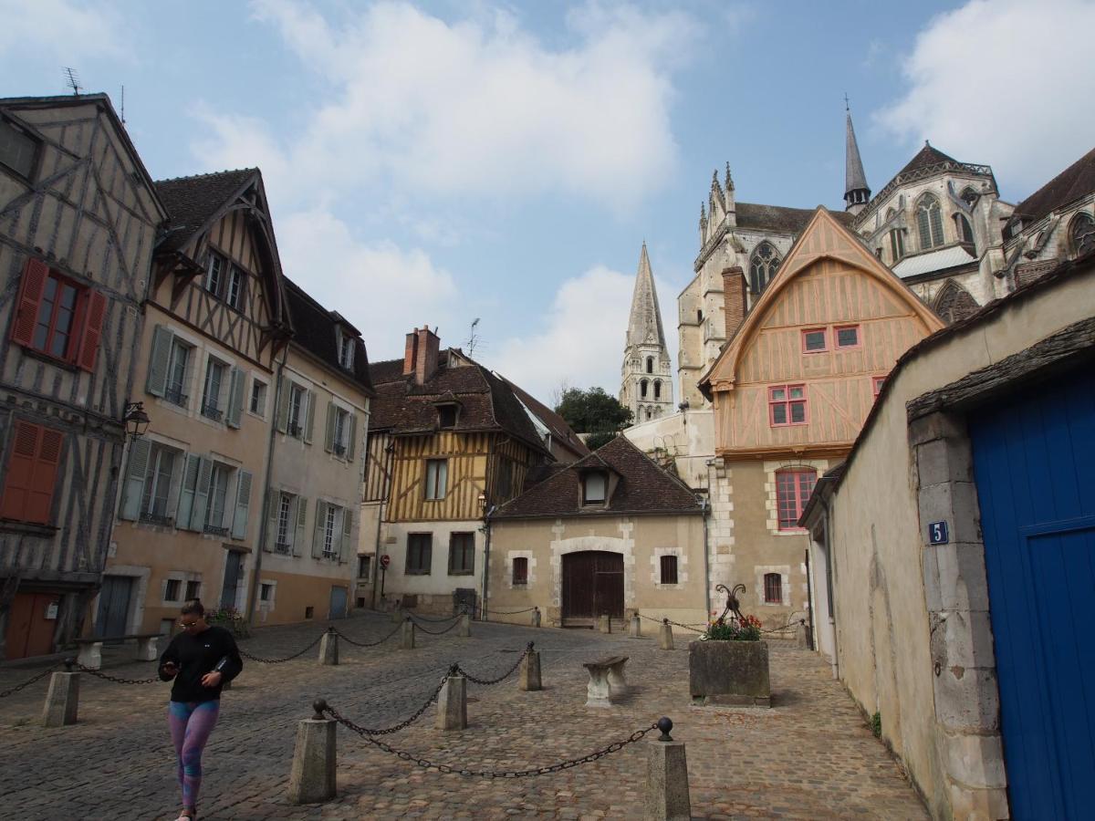 Le Mont Brenn Lägenhet Auxerre Exteriör bild